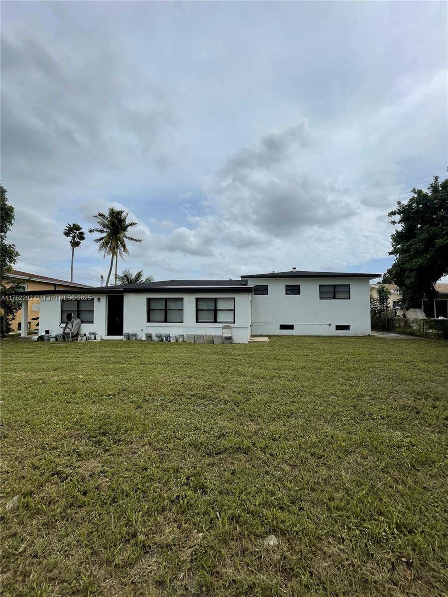 Miami Gardens, FL 33169,18920 NW 11th Ct