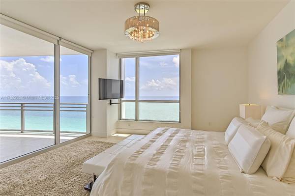 3535 S OCEAN DR #2002, Hollywood, FL 33019