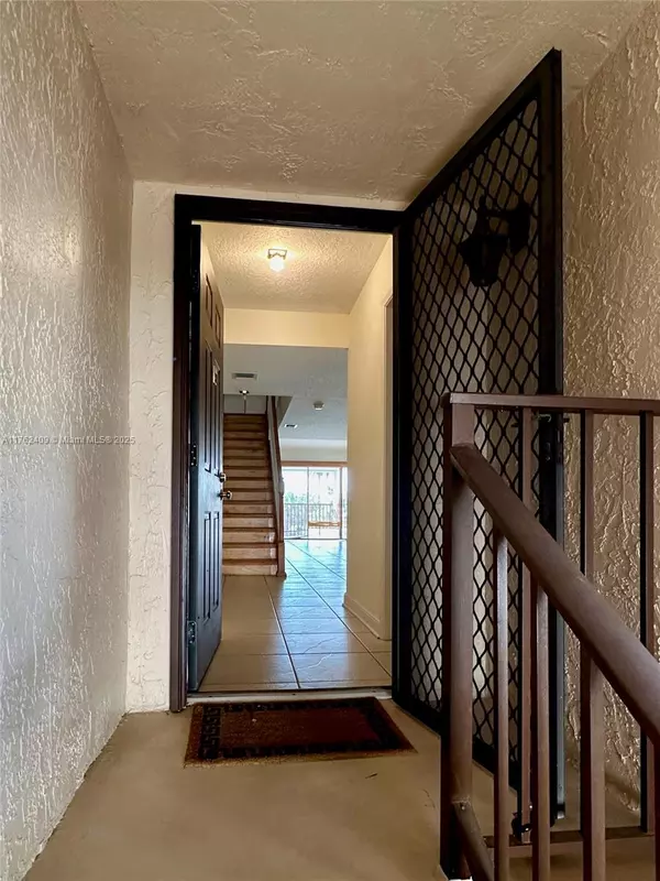 Delray Beach, FL 33483,240 Captains Walk #5140