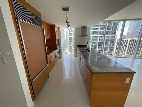 Miami, FL 33131,495 Brickell Ave #2610