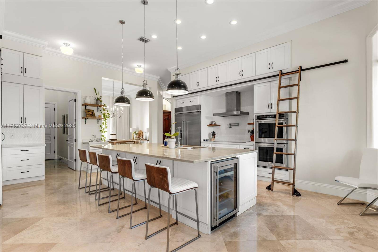 Palmetto Bay, FL 33157,8111 SW 178th St