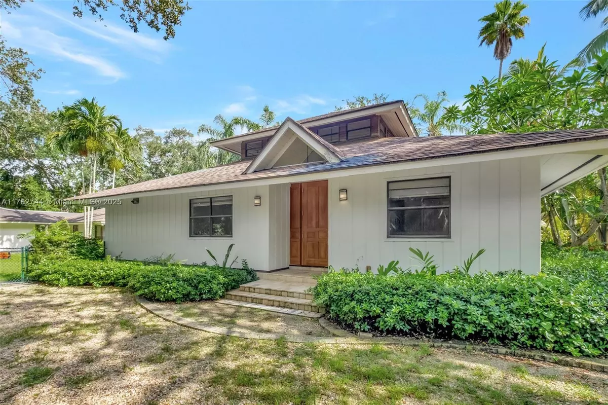 Miami, FL 33143,6910 SW 71st Ct