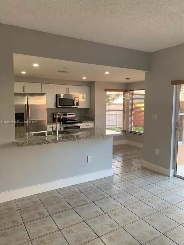 Miami, FL 33193,15857 SW 85th Ln