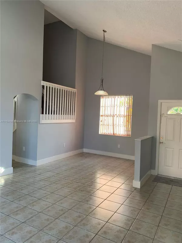 Miami, FL 33193,15857 SW 85th Ln
