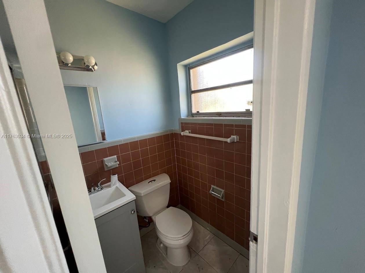 Miami, FL 33162,590 NE 157th Ter #1
