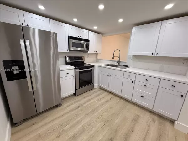 Tamarac, FL 33321,7950 W Mcnab Rd #102