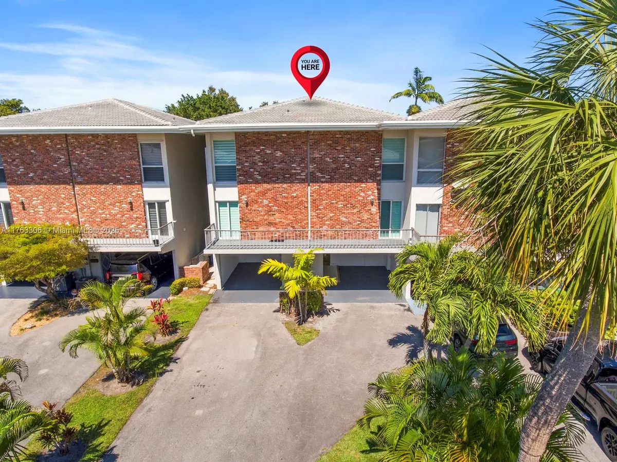 Hialeah, FL 33015,6795 & 6793 Brookline Dr