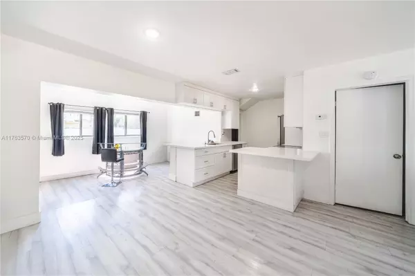 Hollywood, FL 33024,7450 Hope St
