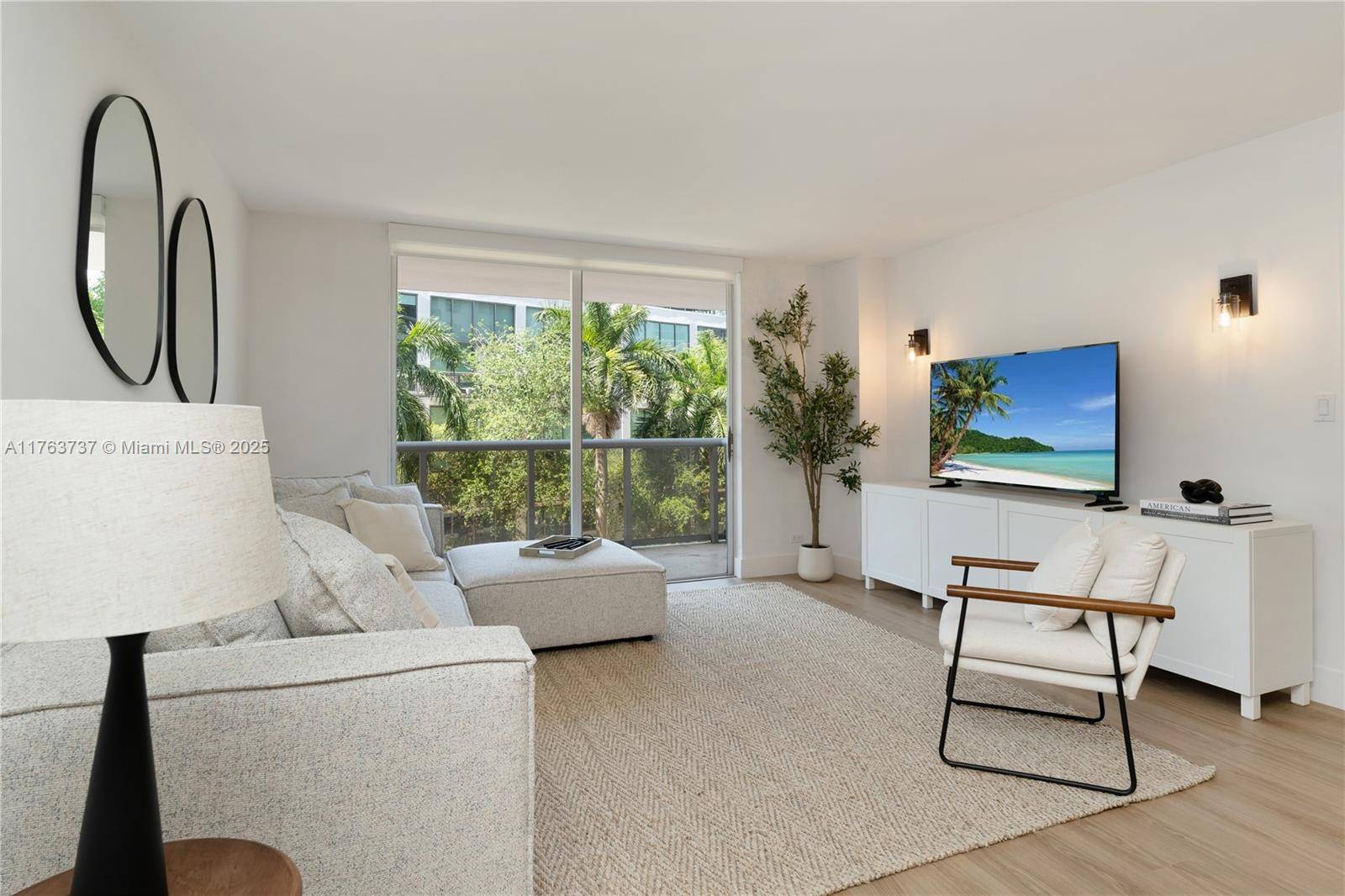Miami Beach, FL 33140,6039 Collins Ave #429