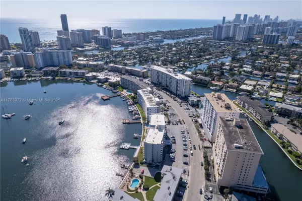 Hallandale Beach, FL 33009,427 Golden Isles Dr #12I