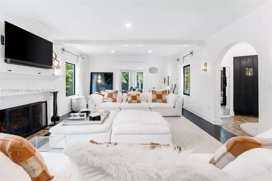 4430 Alton Rd, Miami Beach, FL 33140