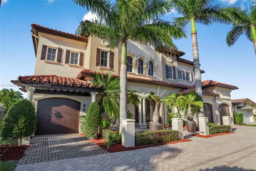 2641 NE 6th St, Pompano Beach, FL 33062