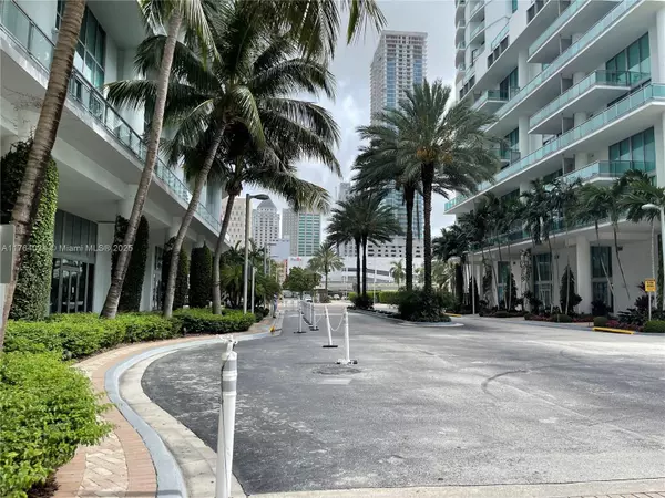 350 S Miami Ave #2712, Miami, FL 33130