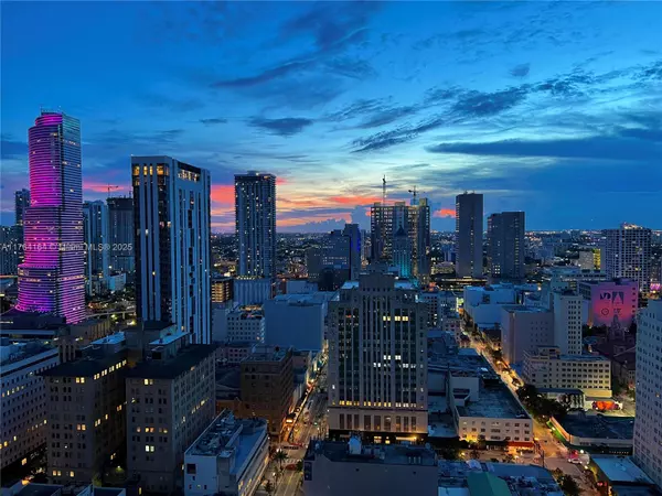 50 Biscayne Blvd #3309, Miami, FL 33132