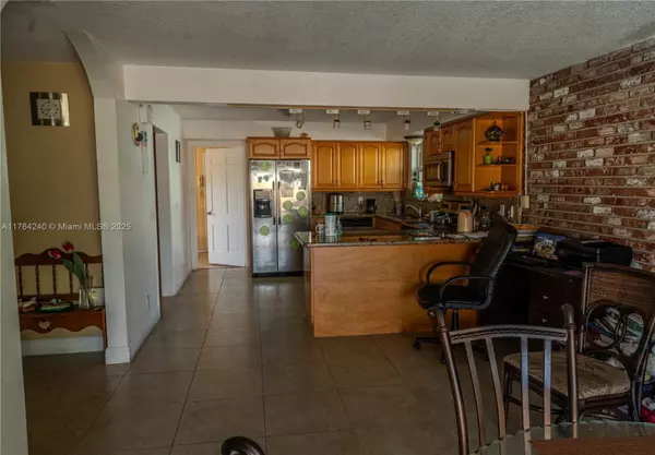 Boynton Beach, FL 33435,315 SW 12th Ave