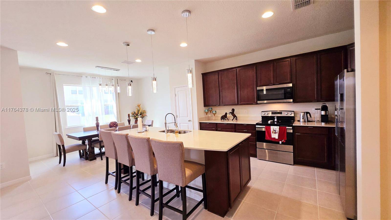 Kissimmee, FL 34744,2647 E Lake Pointe DR
