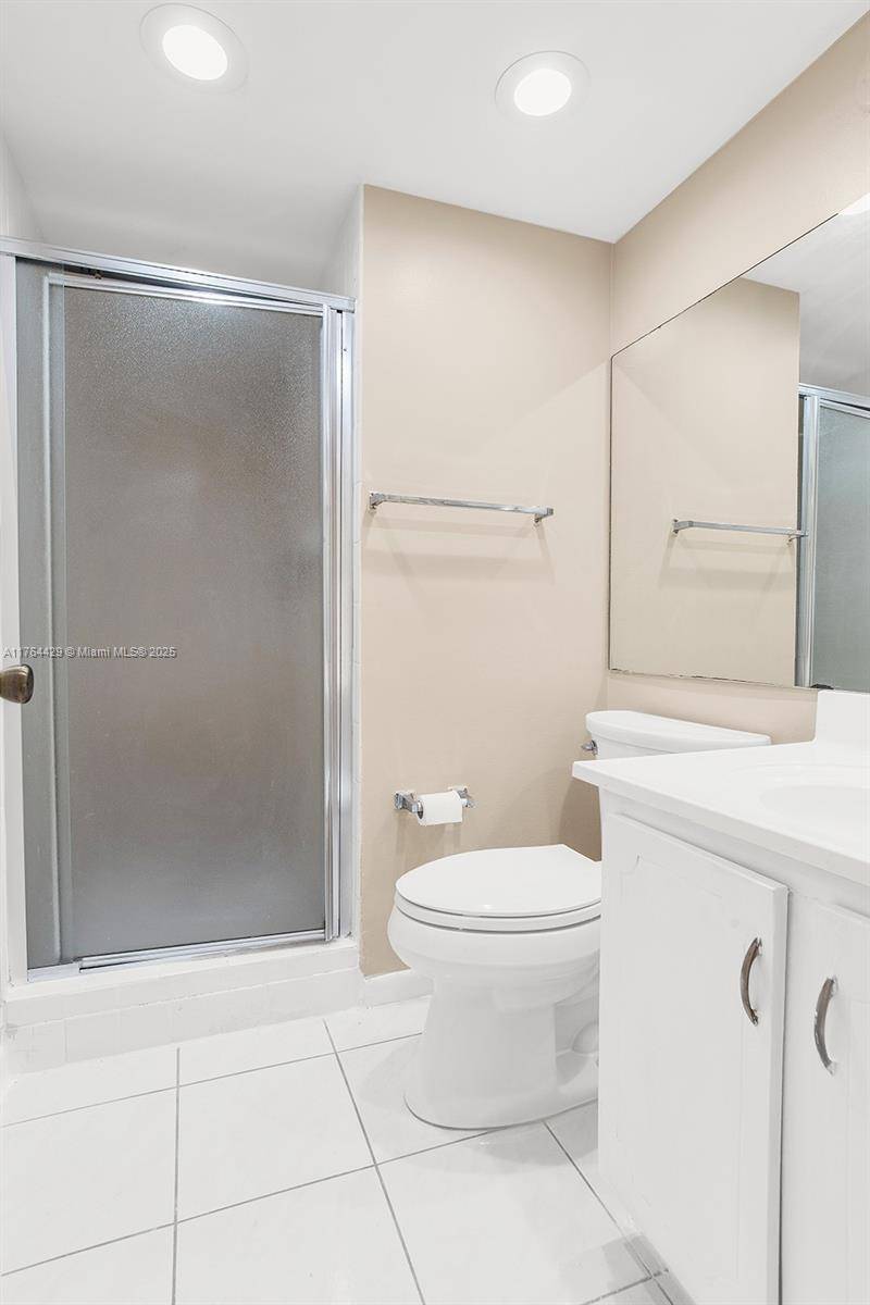 Boca Raton, FL 33428,9370 SW 8TH ST #322