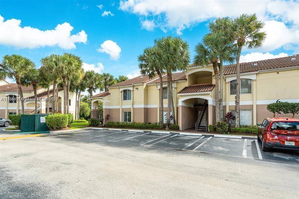 Boynton Beach, FL 33426,815 W Boynton Beach Blvd #6-103