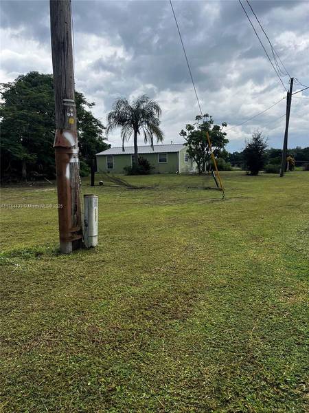 162 Vision St, Lake Placid, FL 330852