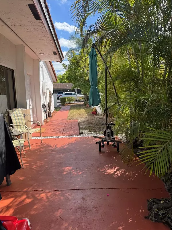 Sunrise, FL 33351,8273 NW 36th St #8273