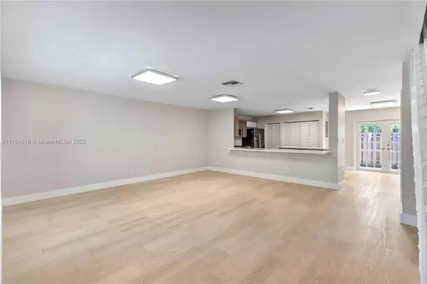 Miami, FL 33196,11063 SW 152nd Ct