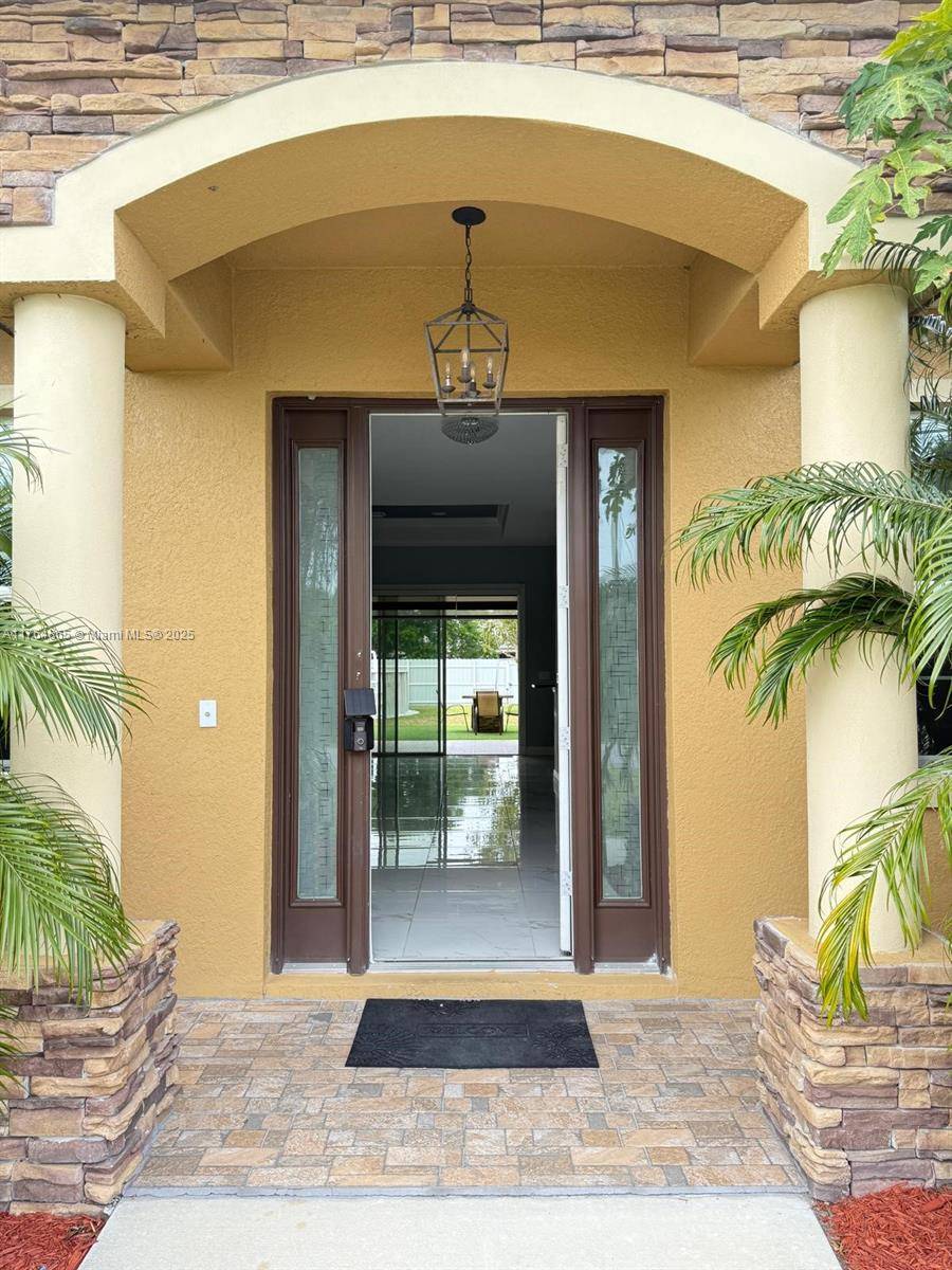 Port St. Lucie, FL 34986,6215 NW West Deville Cir