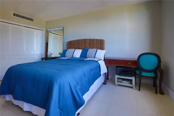 Surfside, FL 33154,9225 Collins Ave #503