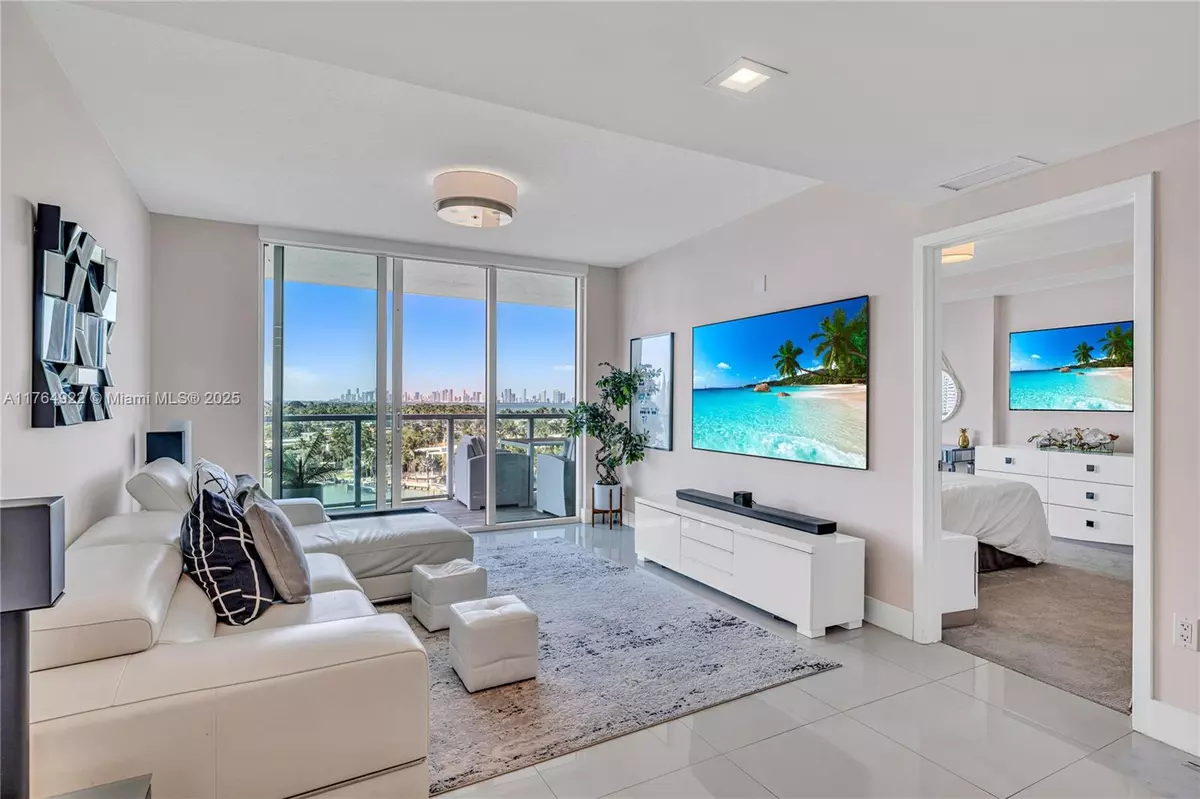 Miami Beach, FL 33141,6700 Indian Creek Dr #1006