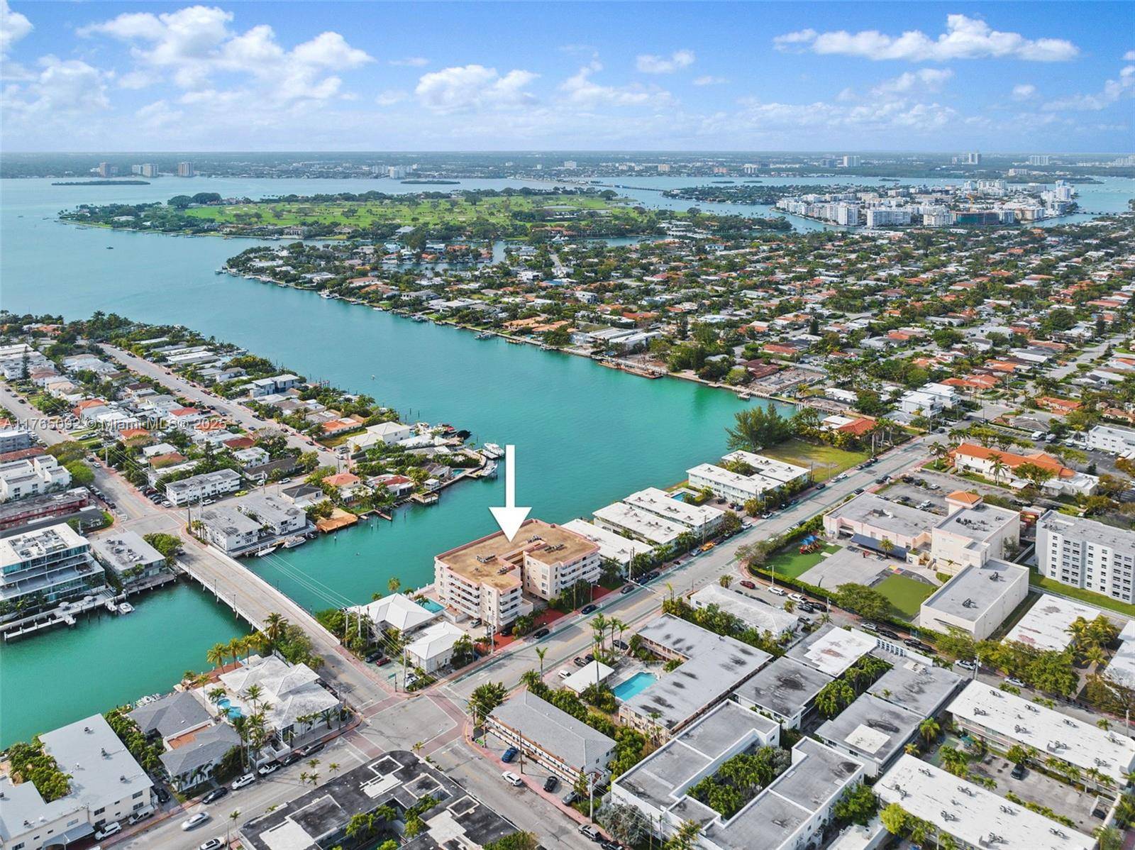 Miami Beach, FL 33141,8530 Byron Ave #502