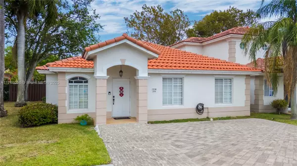 7285 NW 173rd Dr #104,  Hialeah,  FL 33015