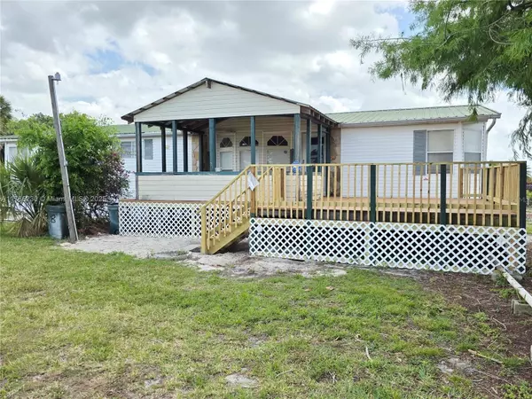 6458 SE Highway 441, Okeechobee, FL 34974