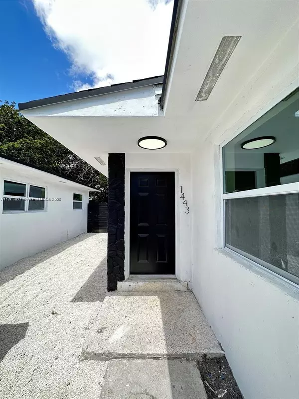 Miami, FL 33142,1441 NW 34th St