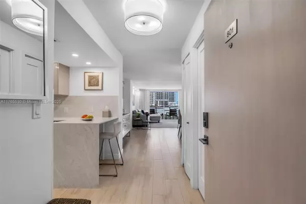 Hallandale Beach, FL 33009,1904 S Ocean Dr #801