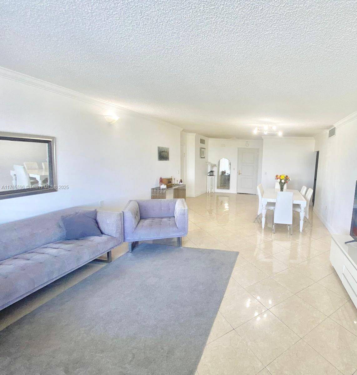 Bal Harbour, FL 33154,9801 Collins Ave #8M