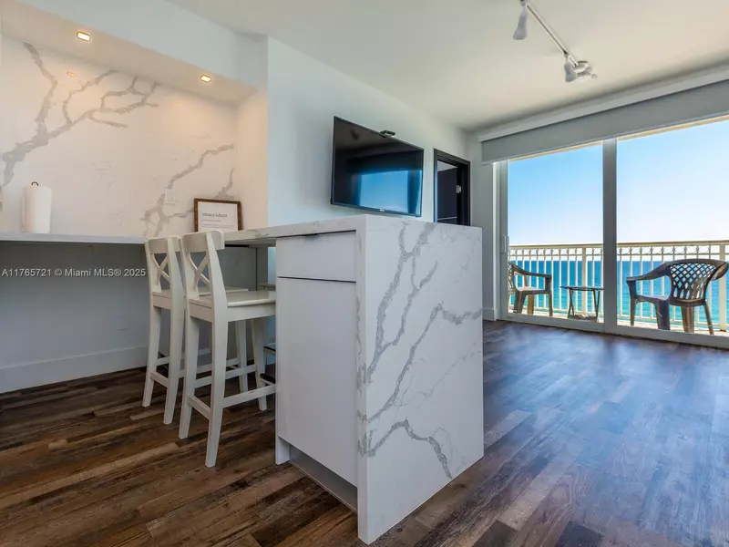 19201 Collins Ave #716, Sunny Isles Beach, FL 33160