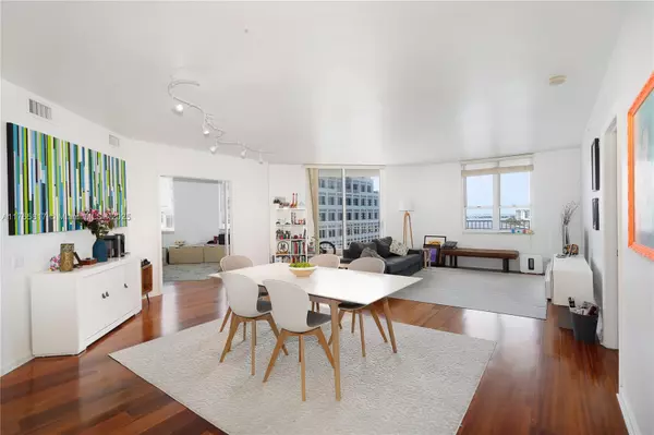 Miami, FL 33131,701 Brickell Key Blvd #1412