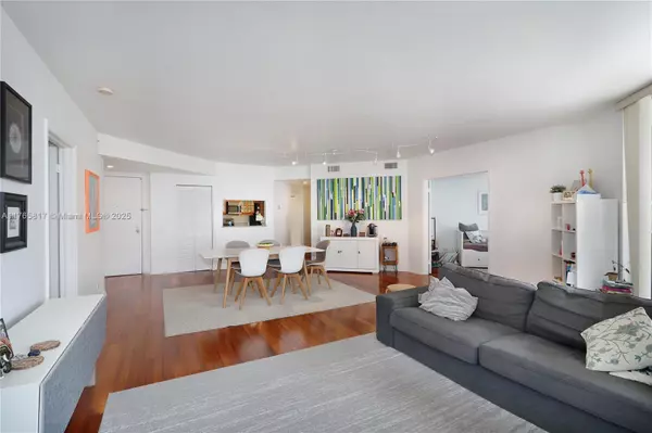 Miami, FL 33131,701 Brickell Key Blvd #1412
