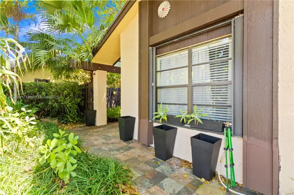 Miami, FL 33186,13444 SW 108th St Cir N