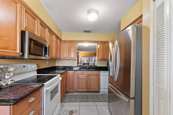 Fort Pierce, FL 34951,6034 Indrio Rd #7