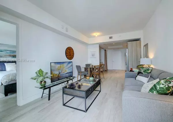 Miami, FL 33137,121 NE 34th St #1603