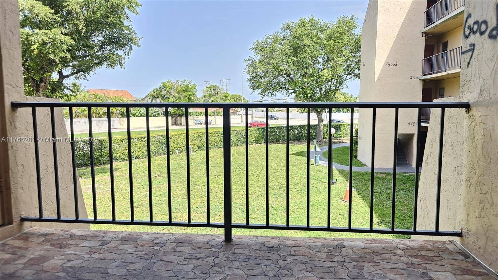 Miami, FL 33183,13715 Kendale Lakes Cir #A-201