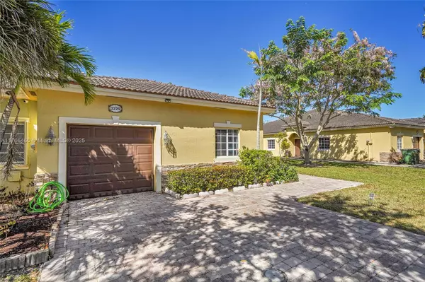 Homestead, FL 33033,3229 NE 11th Dr #3229