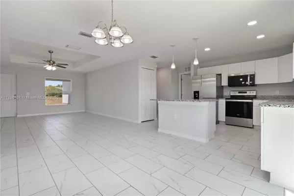 La Belle, FL 33935,8022 Melody Cir #8022