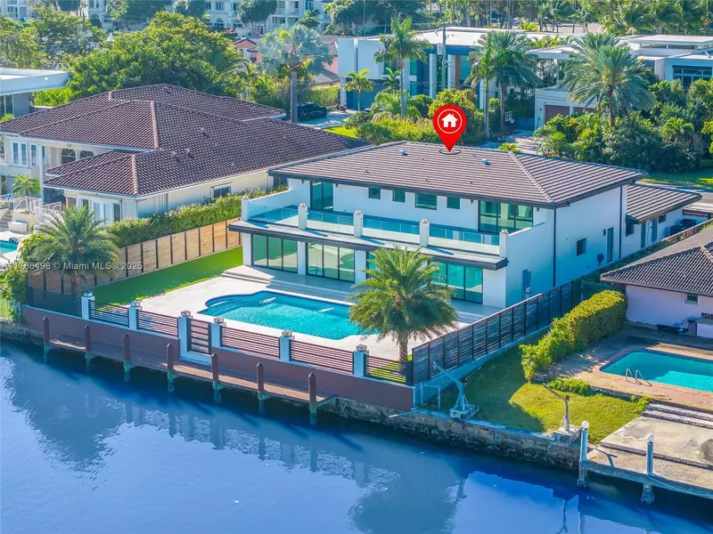 406 Holiday Dr, Hallandale Beach, FL 33009