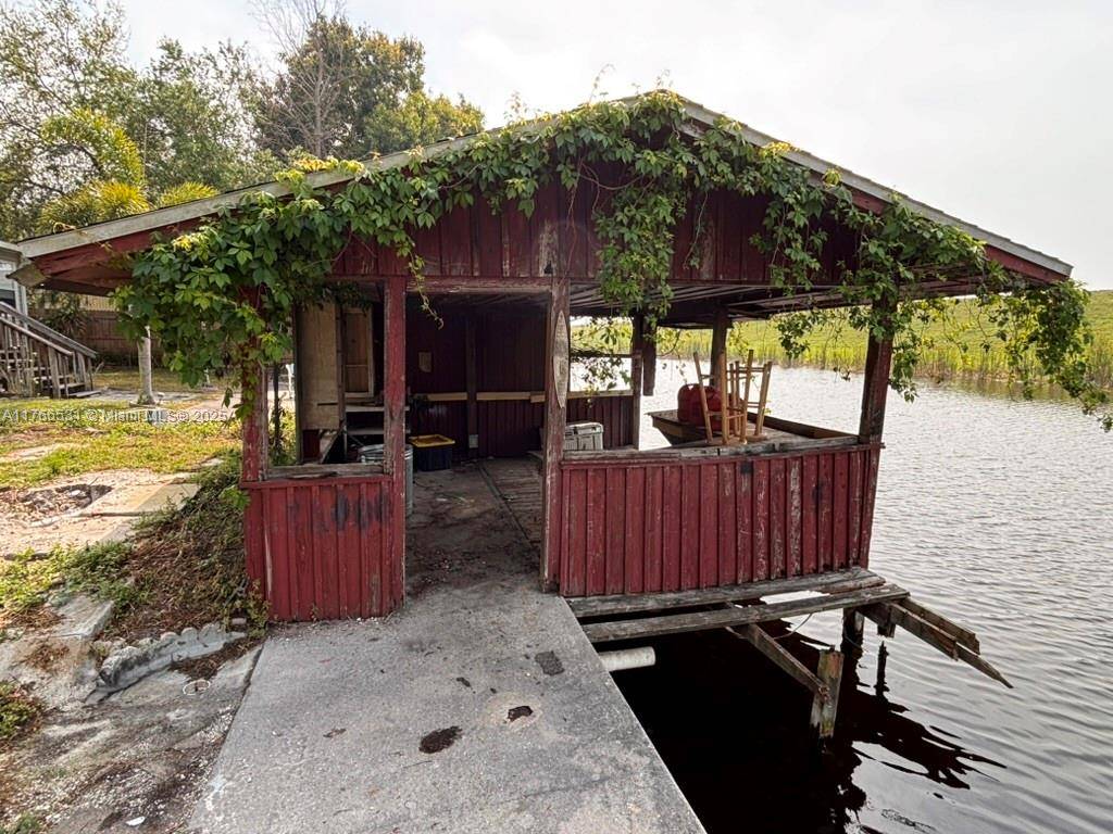 Okeechobee, FL 34974,5390 US HWY 441 SE