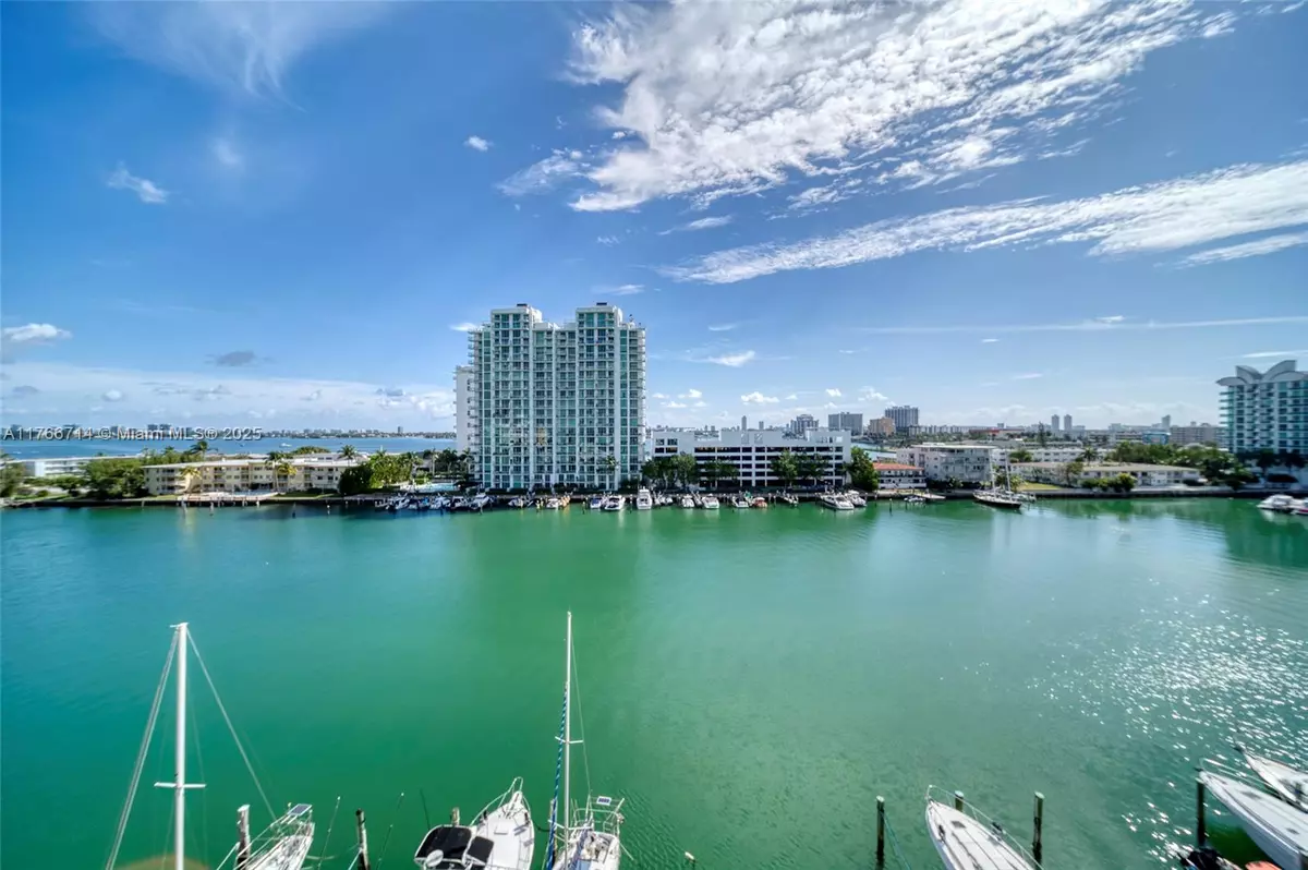 North Bay Village, FL 33141,7933 West Dr #817