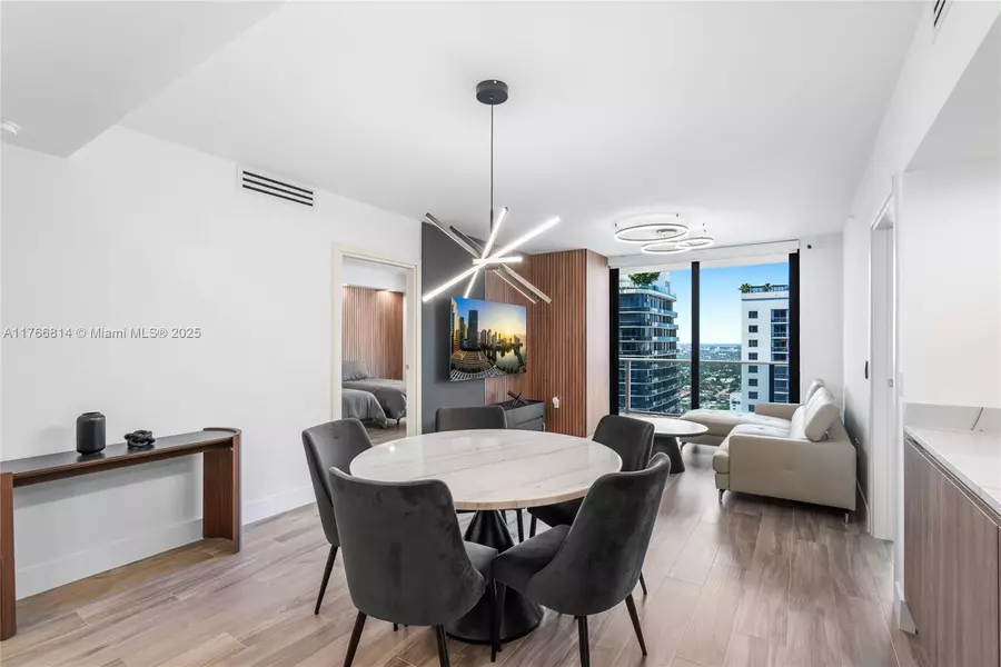 801 S Miami Ave #4410, Miami, FL 33130