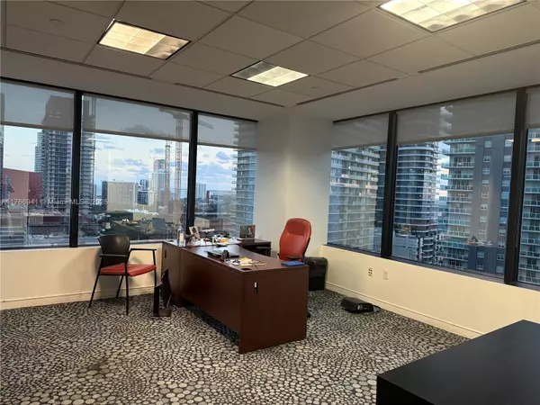 ,, FL 33131,1200 Brickell ave #PH 1970