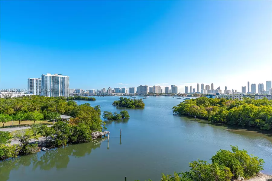 16385 Biscayne Blvd #707, North Miami Beach, FL 33160