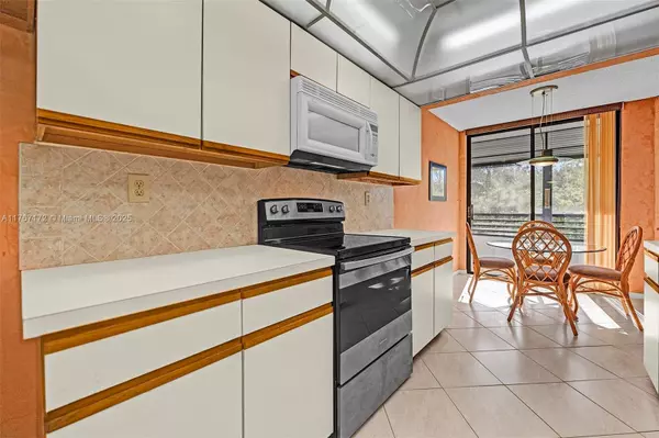 Hollywood, FL 33020,1470 Sheridan St #22C